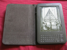 Kindle Keyboard 3G, Free 3G + Wi-Fi, 6&amp;quot; E Ink Display foto