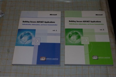 Building Secure ASP.NET Aplications -Authentication, Authorization and Secure Communication - Microsft - 2 volume foto