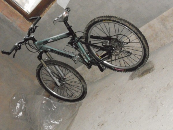 Vand bicicleta bianchi caal 8400 xc, 18, Drept(Flatbar), MTB Full  Suspension, Ideal | Okazii.ro