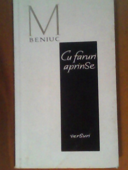Cu faruri aprinse (Versuri)-Mihai Beniuc