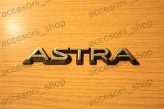 emblema scris ASTRA foto