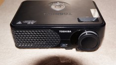 Videoproiector Toshiba TDP-SP1+cablu video VGA 3m+geanta+telecomanda stare impecabila foto