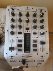 Behringer VMX 200 Mixer DJ foto