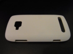 husa protectie mesh alba Nokia Lumia N710 silicon rigid antiradiatii + folie protectie ecran foto