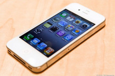 iPhone 4 16GB Alb Impecabil foto