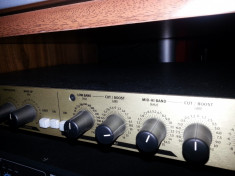 VAND PREAMPLIFICATOR DE STUDIO SPL TRACK ONE(impecabil..poze reale ) foto