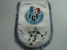 Fanion (format mare) fotbal ROMANIA la Campionatul Mondial Italia 1990 foto