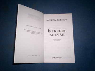 INTREGUL ADEVAR ANTHONY ROBINSON foto