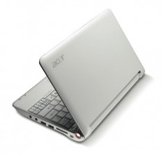 Netbook Acer Aspire One ZG5 cu licenta foto