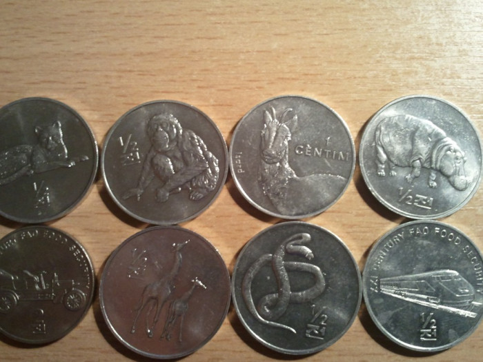 Lot 8 monede Coreea UNC, 100 roni intregul lot, taxele postale zero roni