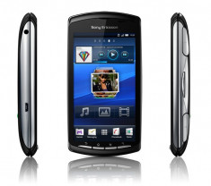 Sony Ericson Xperia Play foto