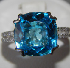 Inel aur alb 14k , model cocktail BLUE TOPAZ 8.70ct si DIAMANTE 0.25ct !! ABSOLUT INCANTATOR !!! SINGURA BUCATA ! NU RATA OCAZIA !!! foto