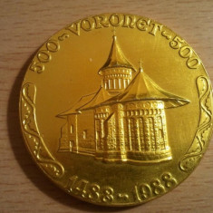 Medalie Voronet 500 ani, 1488-1988, 16,50 grame, medalie foarte mare !!!