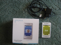Vand Sony Ericsson X Peria X 8 functionare si aspect 10/10 cu folie.Pret:300 lei foto