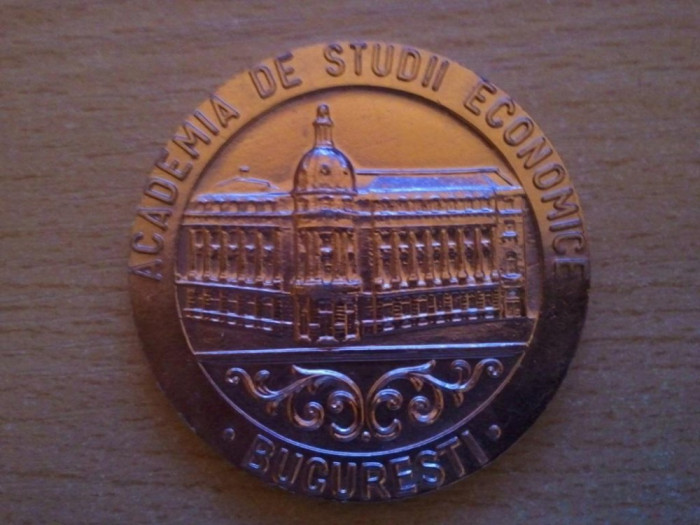 Medalie Academia de Studii Economice, 31,70 grame