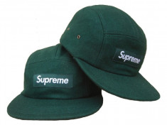 Sapca Strapback Supreme foto