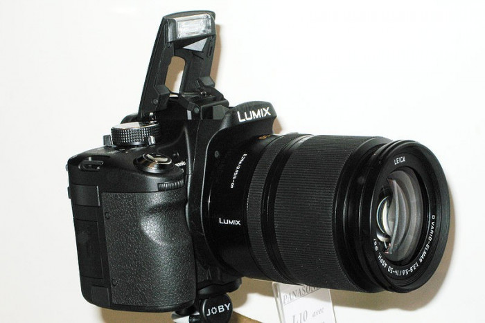 Vand/Schimb Aparat foto profesional Panasonic L10 Lumix DSLR obiectiv