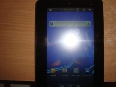 tableta goclever tab i71 +garantie are cativa pixeli morti foto