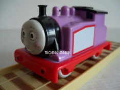 My First Thomas by Golden Bear trenulet - Rosie locomotiva mov deschis din Sodor ( transport 2.6 RON la plata in avans ) foto