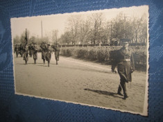 Parada militara ww2, carte postala veche, necirculata, stare buna. foto