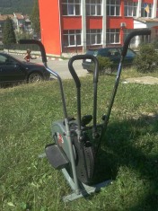 Bicicleta gimnastica David Douillet Orbit Gym foto