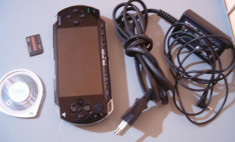 Consola PlayStation PSP 1004 Card 2GB incarcator , modata , joc disc foto
