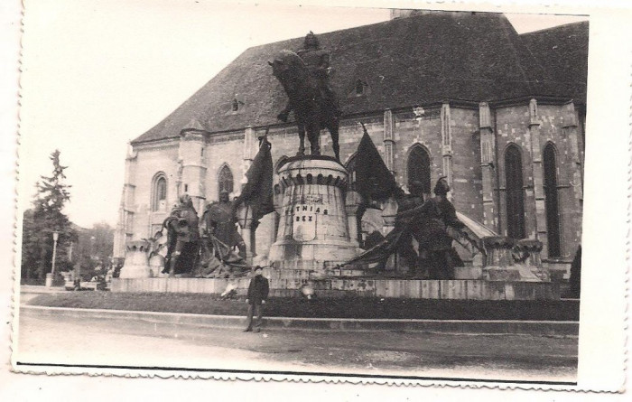 foto-CLUJ-Catedrala romano-catolica si monumentul Mathias Rex- anul 1976