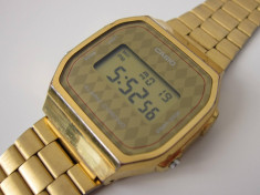 Ceas CASIO retro, unisex, auriu, ORIGINAL, stare buna, electronic, vintage - MODEL A168!!! foto