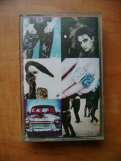 Caseta audio U2 - Achtung Baby experimental alternative indie rock new wave pop Irlanda Bono The Edge foto