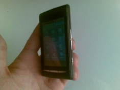 Vand Sony Ericsson Xperia X8 foto
