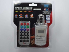 Modulator FM auto cu Telecomanda, Ecran LCD, Slot SD/MMC si Port USB foto