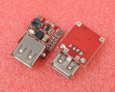 DC-DC Converter Step Up Boost Module 3V to 5V 1A USB Charger for MP3/MP4 Phone (FS00080) foto