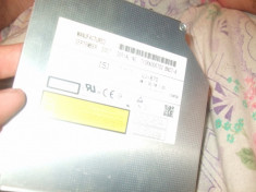 dvd-rw de pe un laptop packard bell compatibil si cu alte marci foto