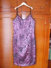 Rochie roz cu dantela neagra foto