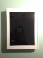 Apple iPad 3 cu ecran Retina 32GB Wifi +3G foto