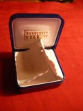 Cutiuta de bijuterie firma Benvenuto Cellini Dim. interioare : 3,8 x 3,3 cm
