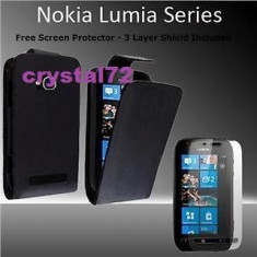 Livrare gratuita!!! Husa toc flip neagra pentru Nokia Lumia 710 + folie ecran + laveta + stylus, inchidere magnetica, calitate foto