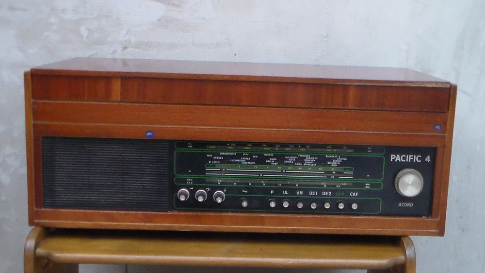 Radio vechi/ Pacific 4 Acord / pick-up / vintage | arhiva Okazii.ro