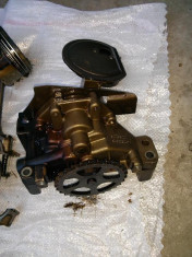 Pompa ulei motor RFV 2.0 benzina 16v Peugeot Citroen dezmembrari foto