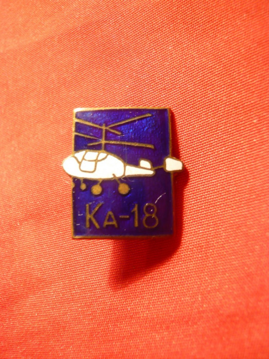 Insigna veche Elicopter KO 18 ,h=1,9 cm