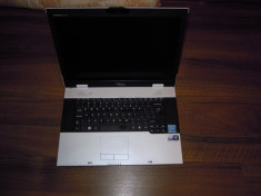 Laptop Fujitsu-Siemens Esprimo V6535 Glare foto