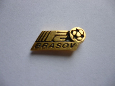 Insigna metalica fotbal - FC BRASOV foto