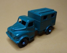 Macheta militara Matchbox Lesney Nr 68 a Austin 2 Radio Truck - mint - nejucata! foto