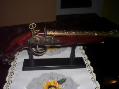 pistol bricheta/medieval foto
