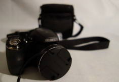 Camera Fuji Fujifilm S4200, 14 Megapixeli, 24x Zoom Optic, Accesorii foto