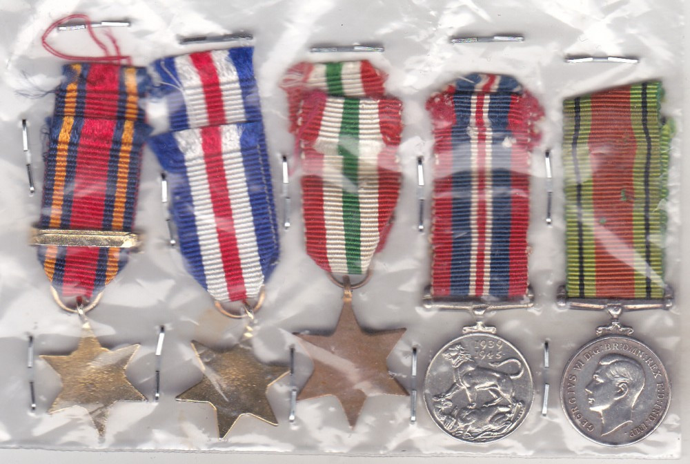 Bnk md Marea Britanie - grup 5 miniaturi decoratii militare WW II | Okazii. ro