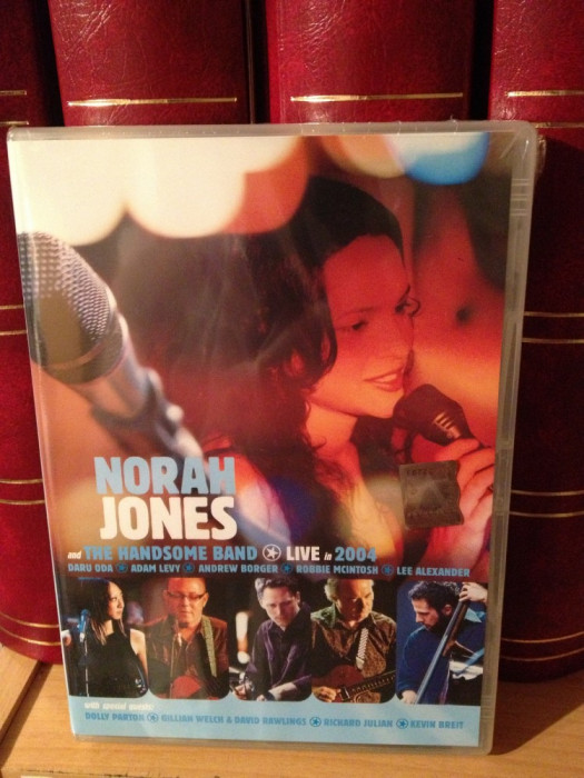 NORAH JONES and THE HANDSOME BAND -LIVE IN(2004 /CAPITOL REC) - DVD NOU/SIGILAT