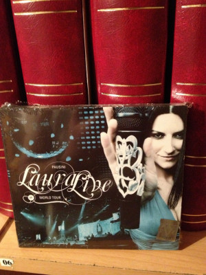 LAURA PAUSINI - LIVE WORLD TOUR (2009/WARNER ) - BOX SET CD+DVD - NOU/SIGILAT foto