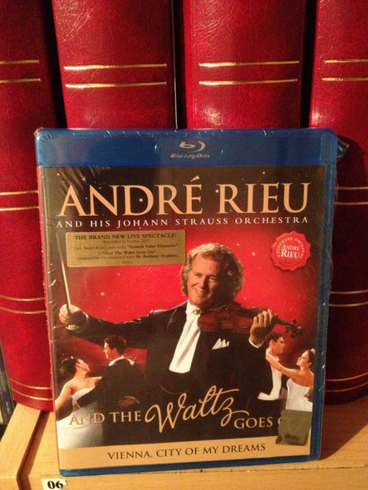 ANDRE RIEU- AND THE WALTZ GOES ON(2011/UNIVERSAL REC) - BLU-RAY - NOU/SIGILAT