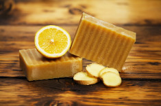 Ginger Lemon - Sapun natural fin (bio - la rece) cu ghimbir si lime (lamaie verde) foto